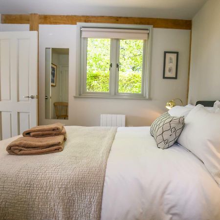 The Lodge At Mortons Malmesbury Ngoại thất bức ảnh