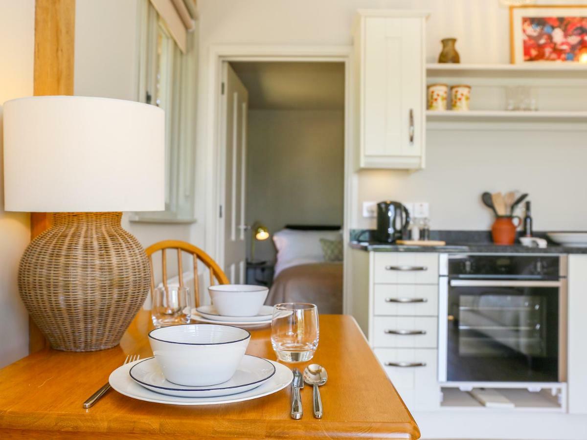 The Lodge At Mortons Malmesbury Ngoại thất bức ảnh