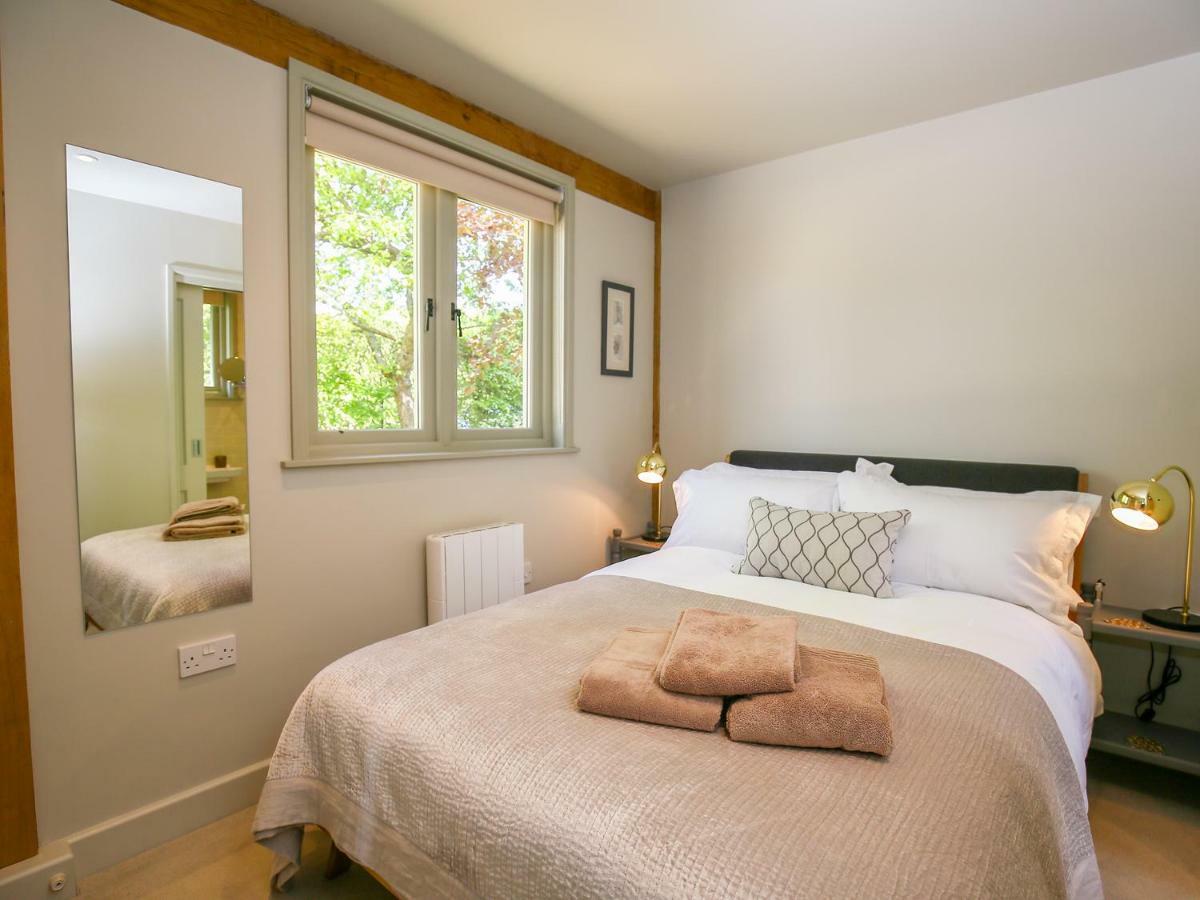 The Lodge At Mortons Malmesbury Ngoại thất bức ảnh