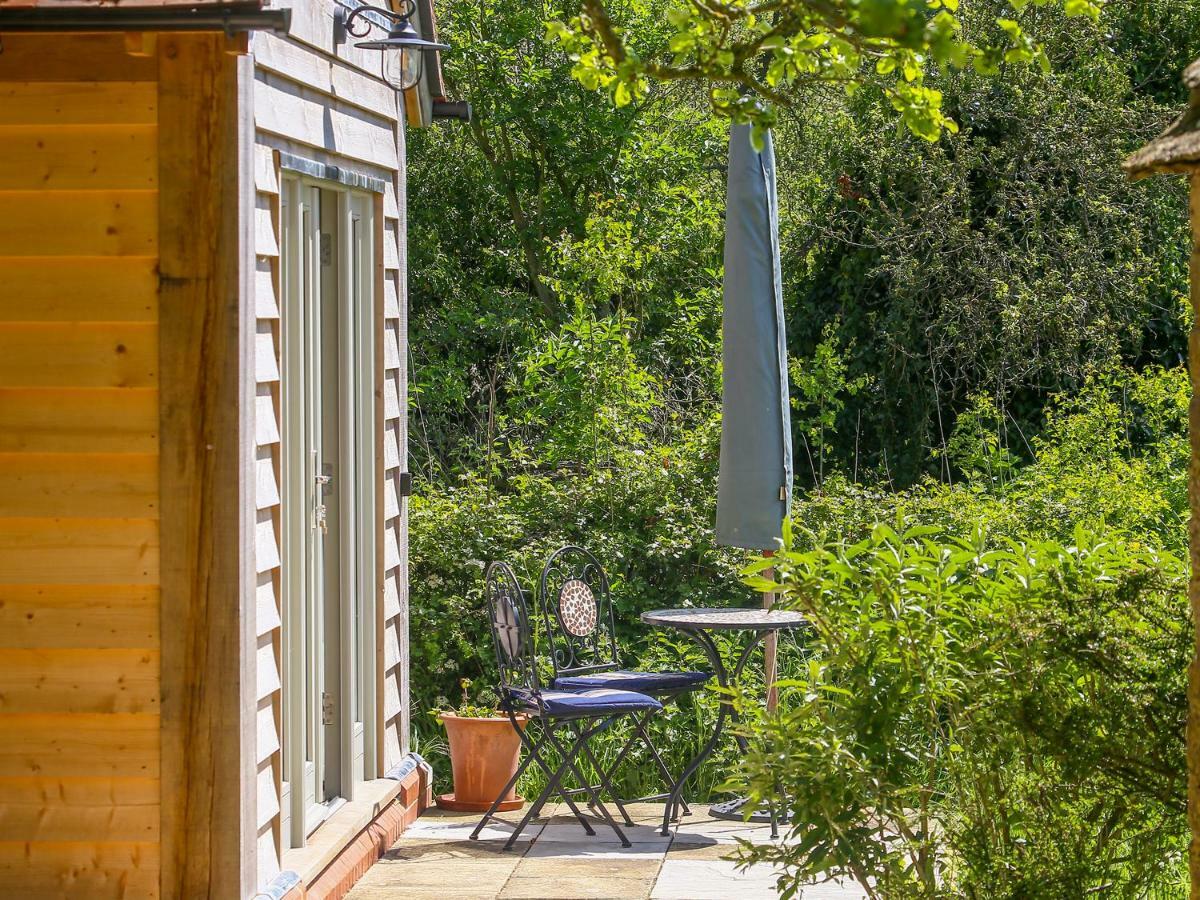The Lodge At Mortons Malmesbury Ngoại thất bức ảnh
